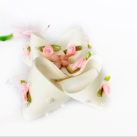 Baby girl hair bows, butterfly and flowers girls bows, toddler hair clip, 4 inch - Picture 4 of 6